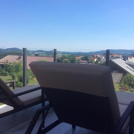 Ferienwohnungen Alpenblick Mit Garten -Panoramasauna- Kirchdorf im Wald Dış mekan fotoğraf